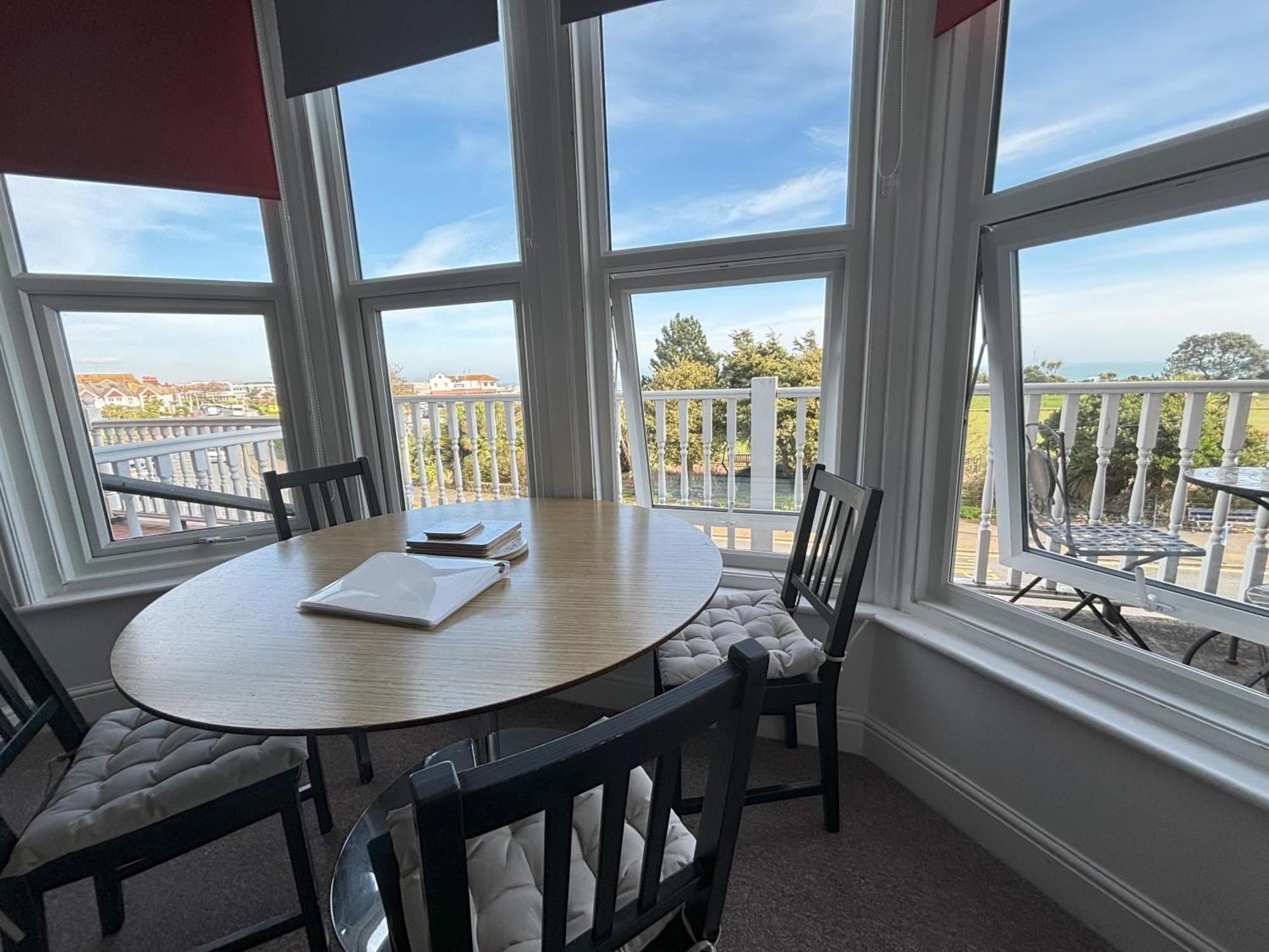 Seabreeze Apartment Eastbourne Zewnętrze zdjęcie